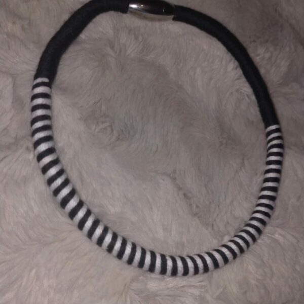 Collier Jack (partie unie et partie bicolore) – Image 3