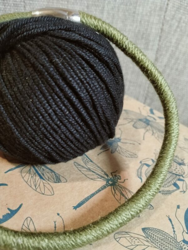 Collier avec un coloris uni – Image 5