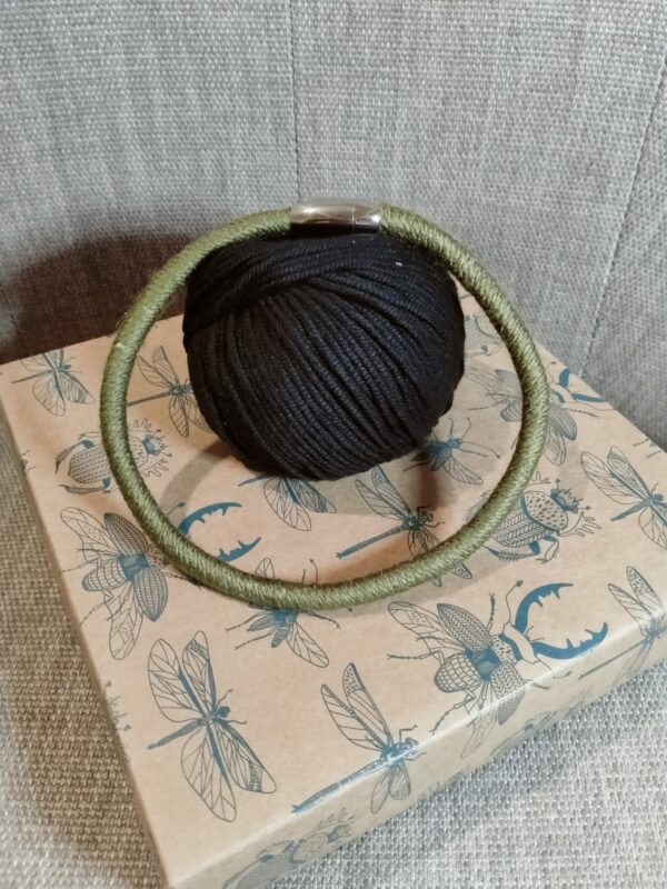 Collier avec un coloris uni – Image 2